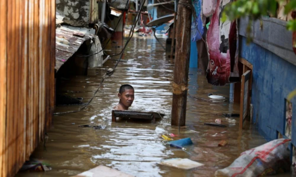 Ινδονησία: Σφοδρές πλημμύρες πλήττουν την πρωτεύουσα Τζακάρτα